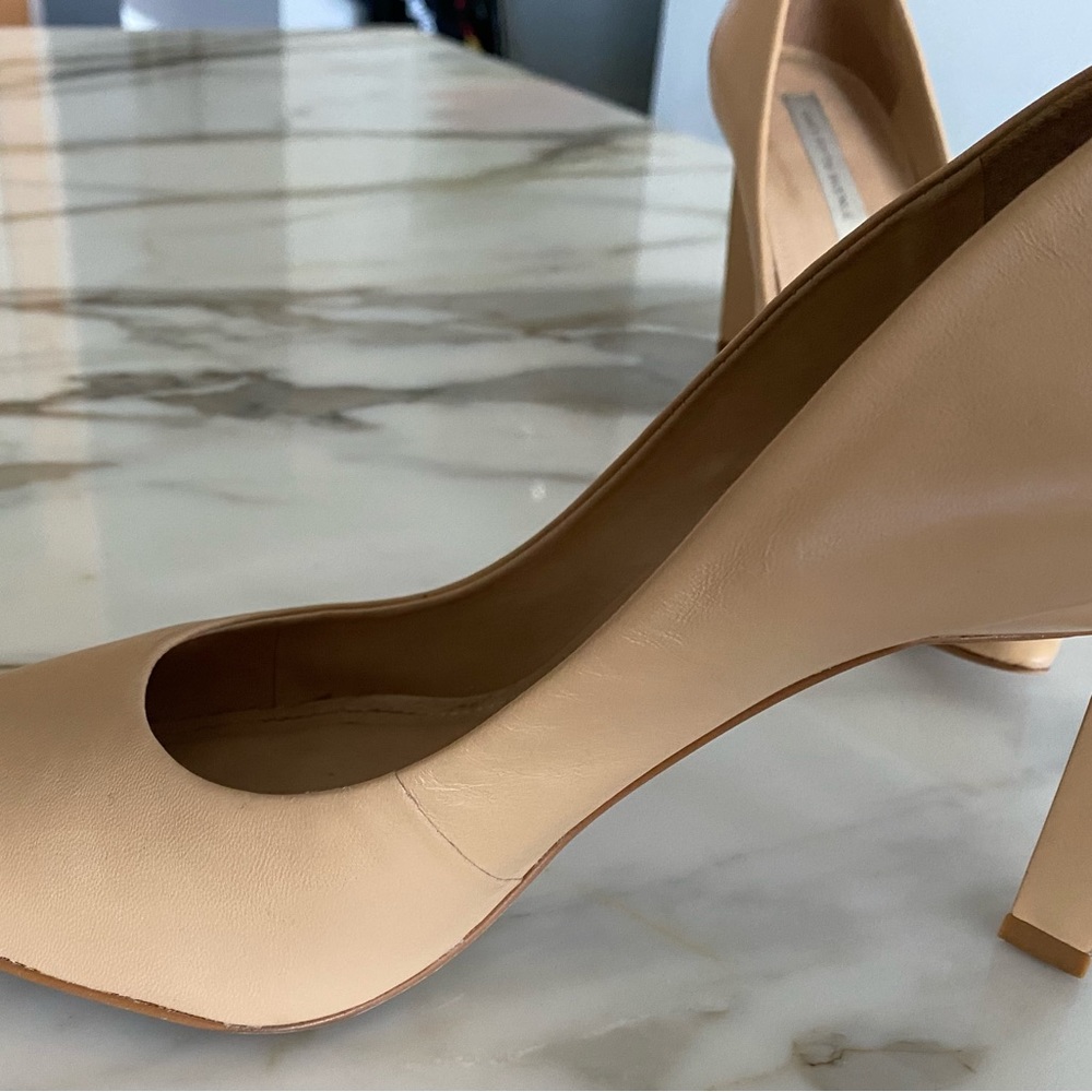 Beige Saks Fifth Avenue Pumps Size 7.5